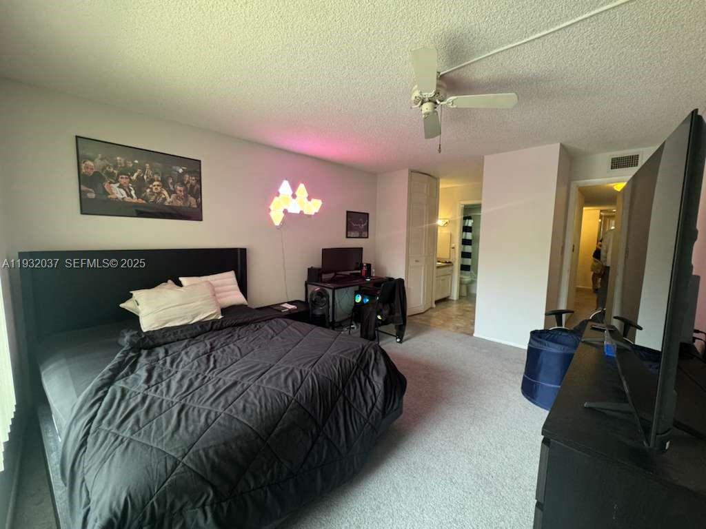 3670 Inverrary Dr # 3S