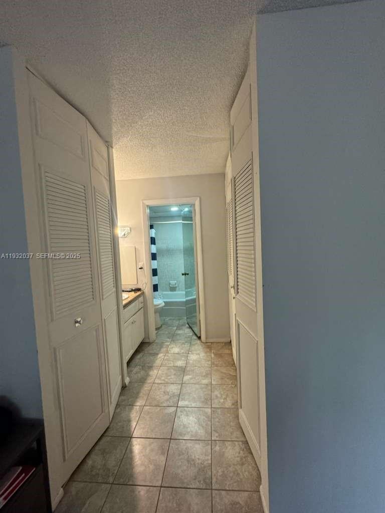 3670 Inverrary Dr # 3S