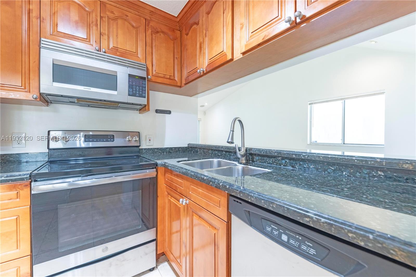 1155 Coral Club Dr # 1155