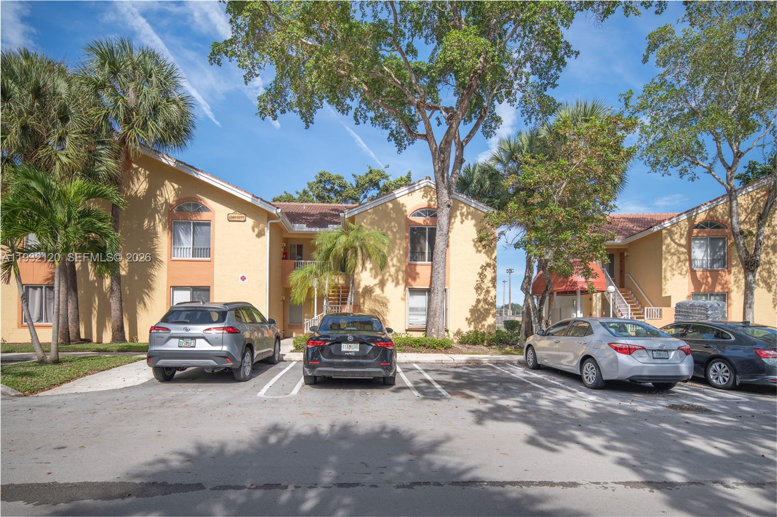 1155 Coral Club Dr # 1155