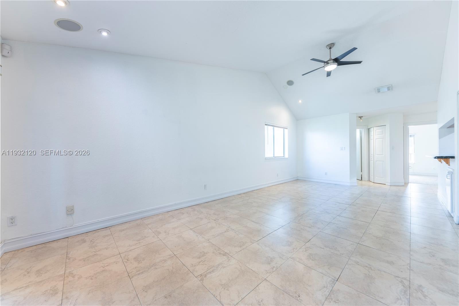 1155 Coral Club Dr # 1155