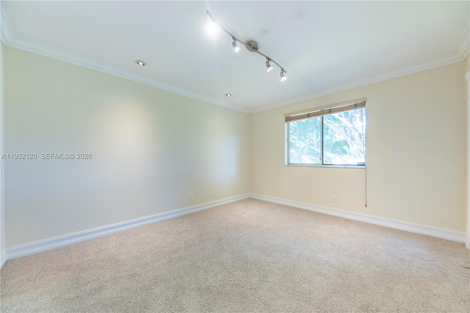 1155 Coral Club Dr # 1155