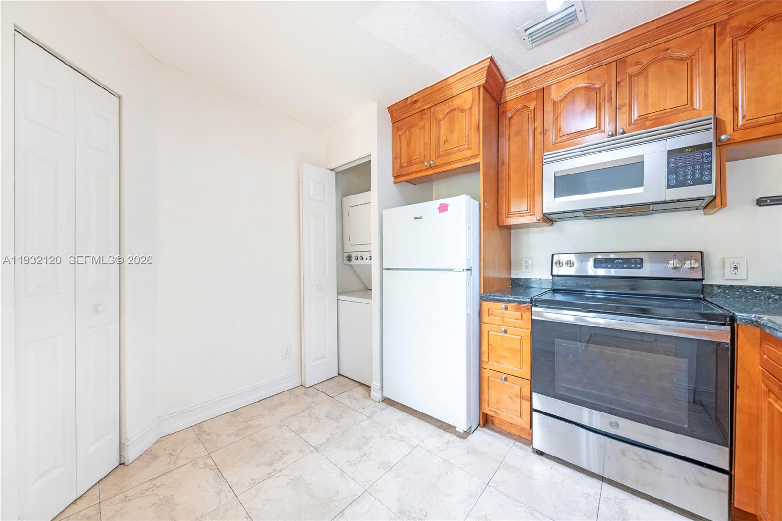 1155 Coral Club Dr # 1155
