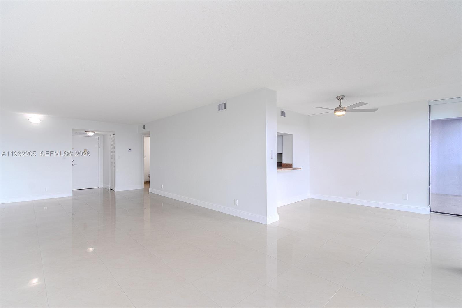 1000 Parkview Dr # 301