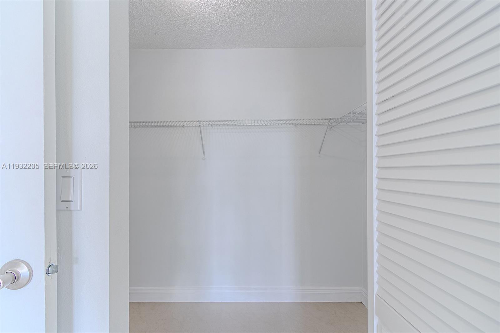 1000 Parkview Dr # 301