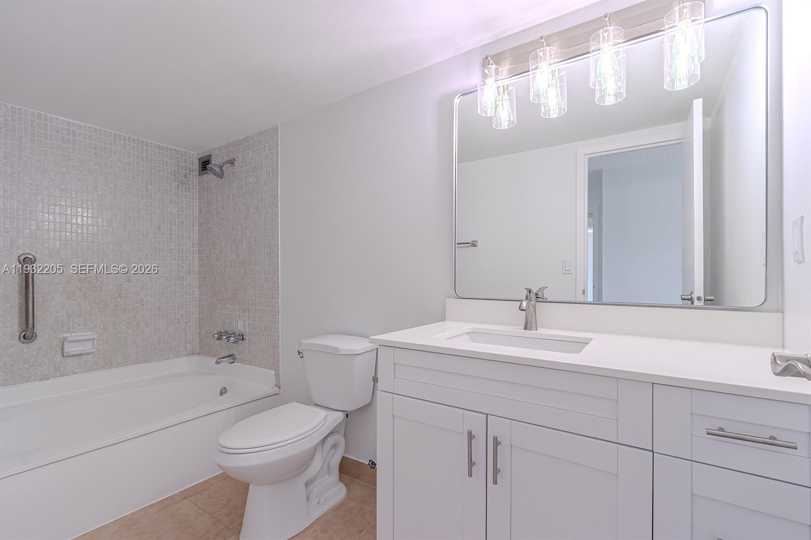 1000 Parkview Dr # 301