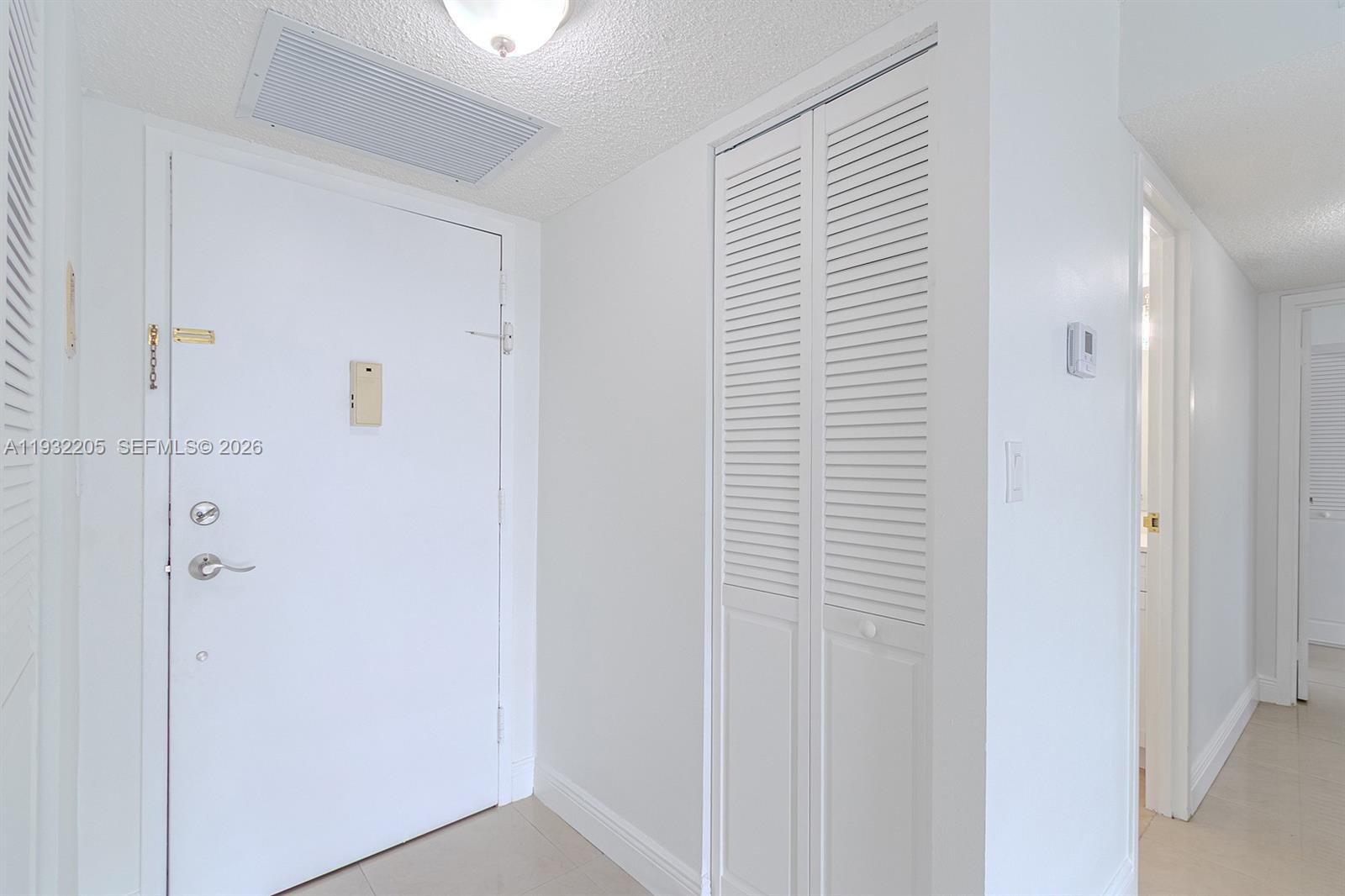 1000 Parkview Dr # 301