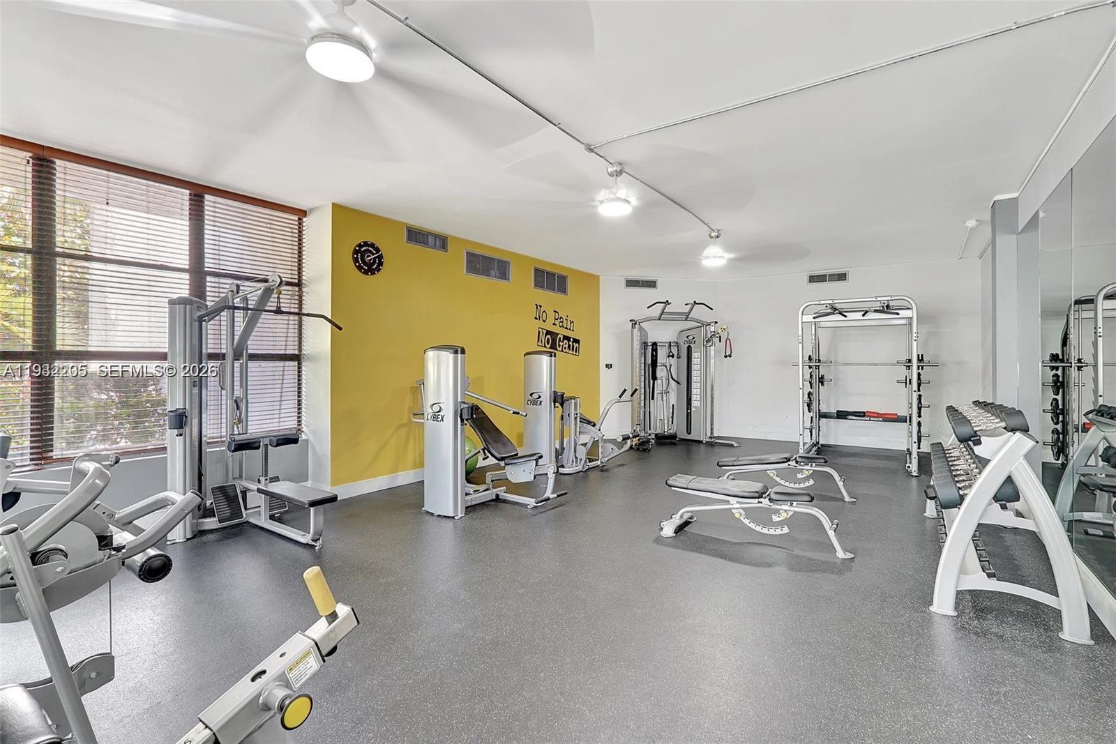 1000 Parkview Dr # 301