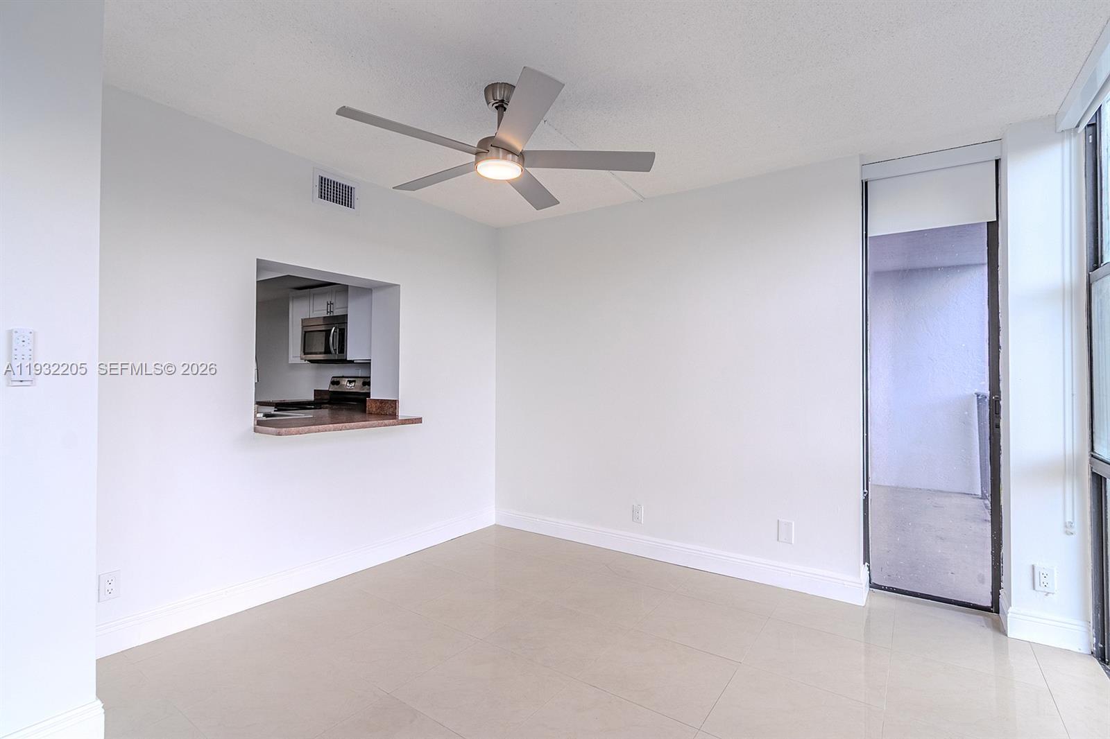 1000 Parkview Dr # 301