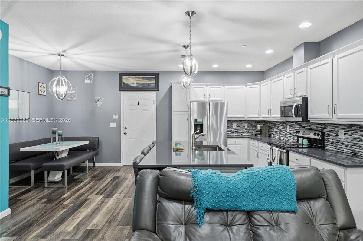 4126 Cascada Cir