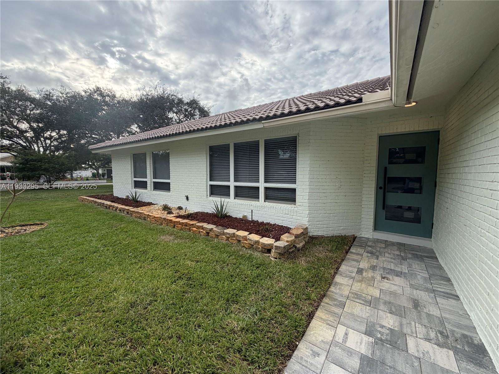 1218 NW 111th Ave