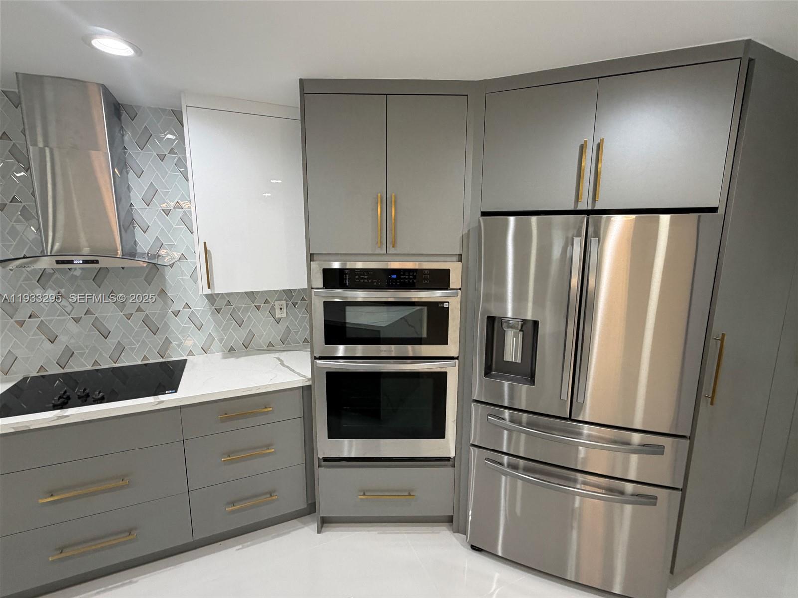 1218 NW 111th Ave