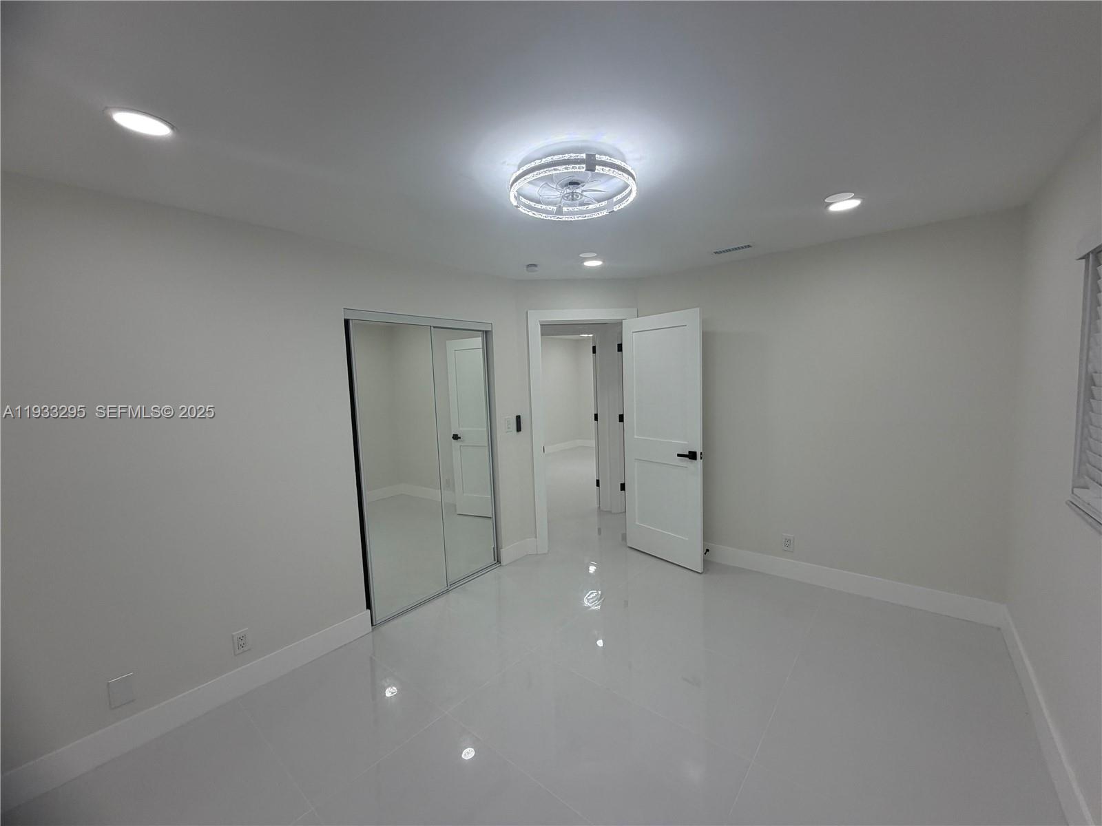1218 NW 111th Ave