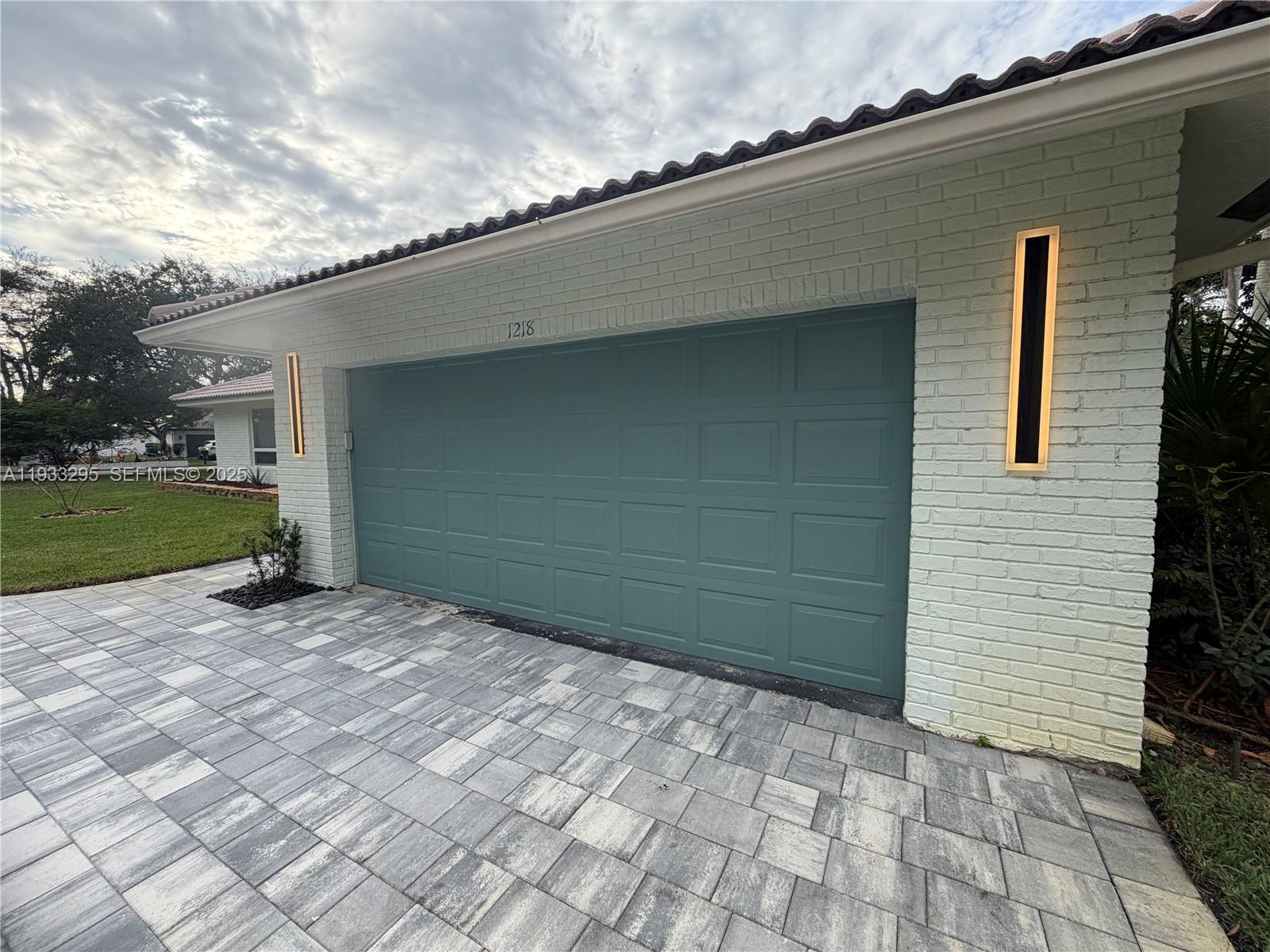 1218 NW 111th Ave