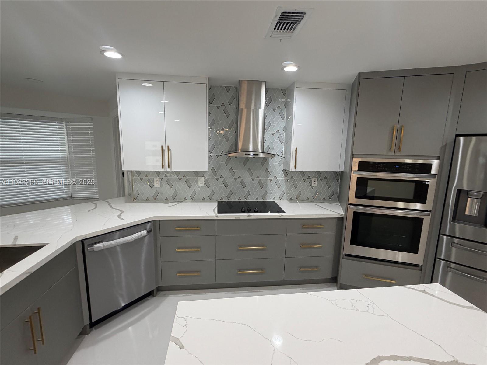 1218 NW 111th Ave