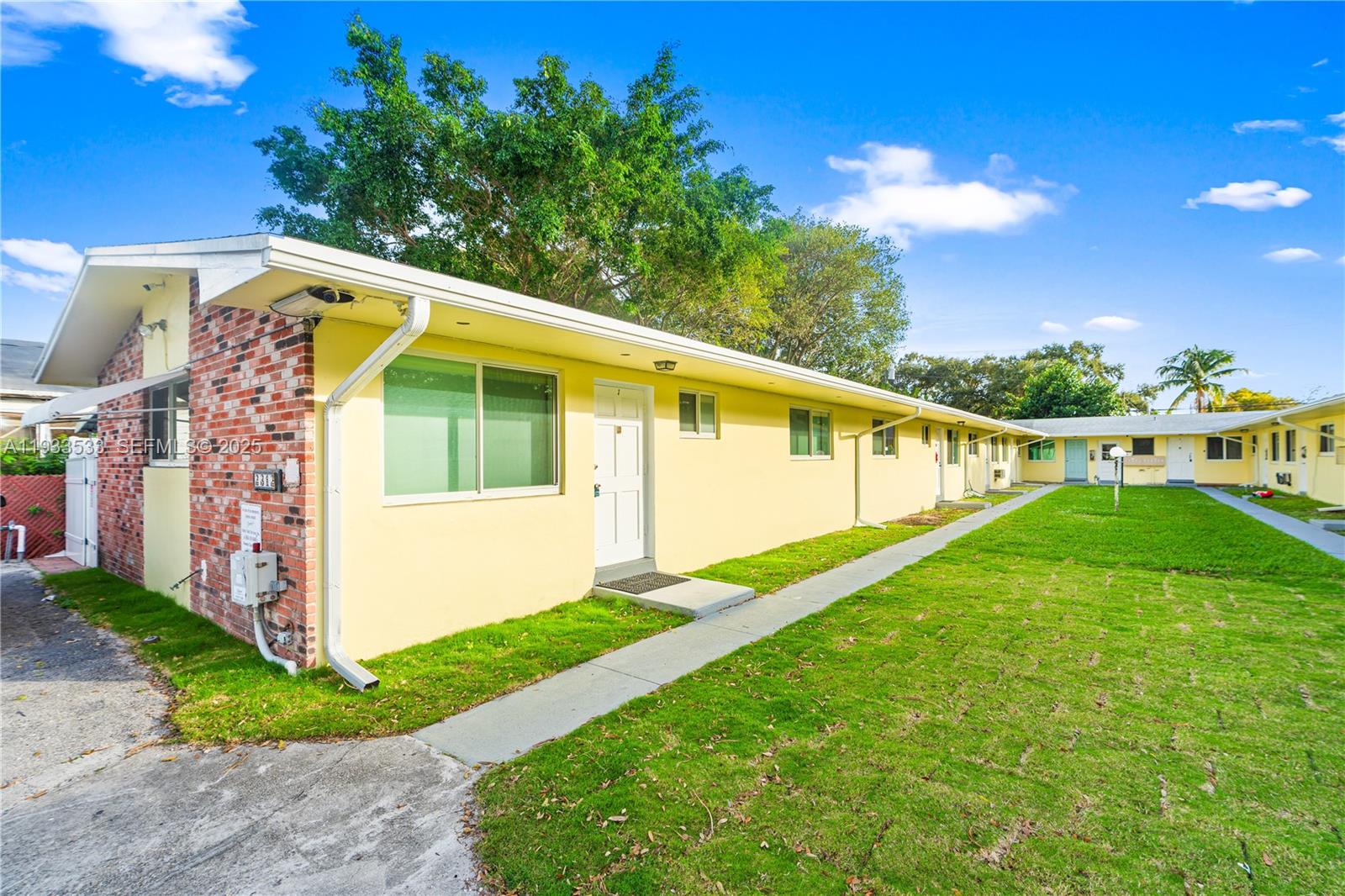 2312 Van Buren St # 1