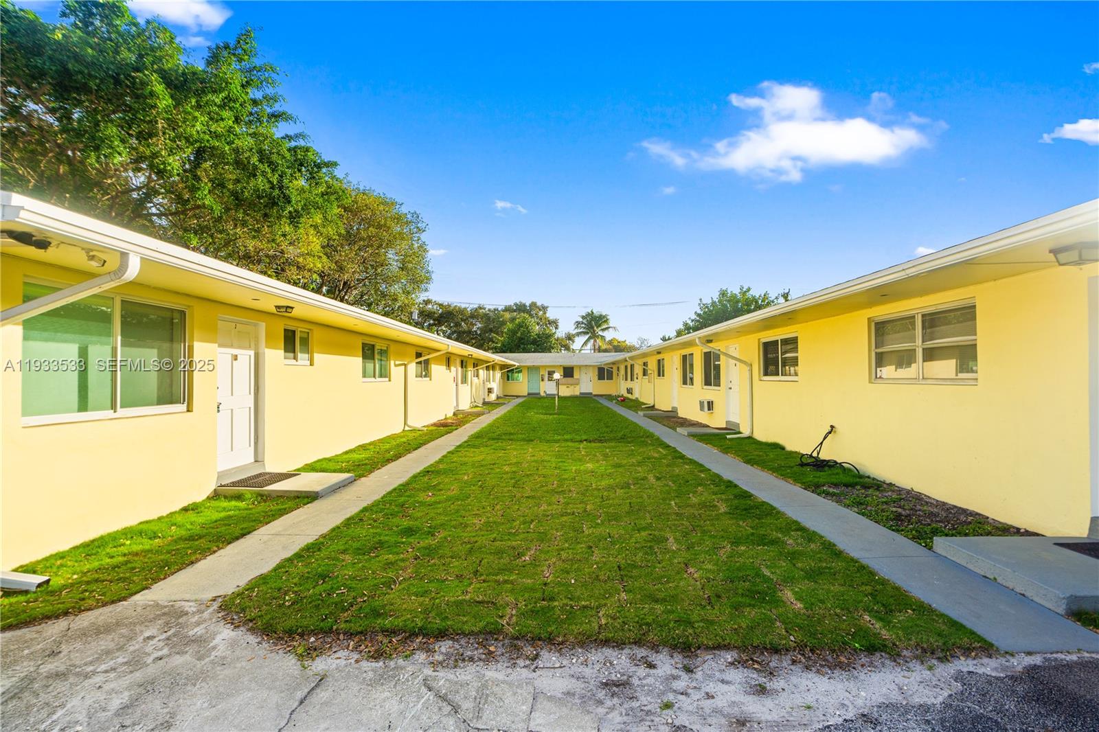 2312 Van Buren St # 1