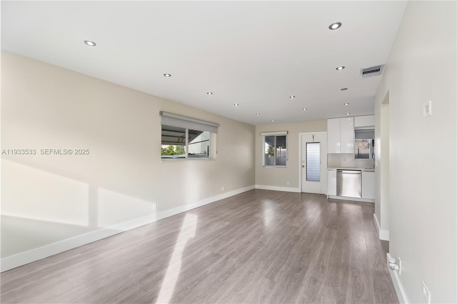 2312 Van Buren St # 1