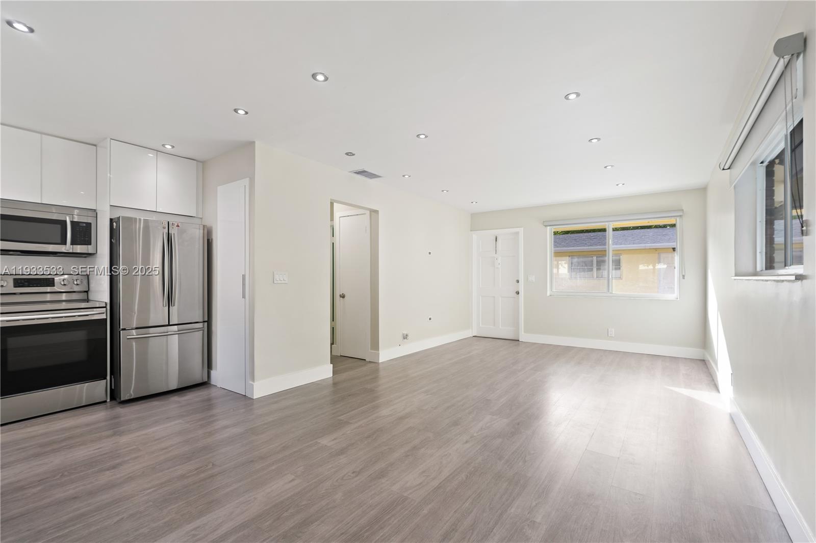 2312 Van Buren St # 1