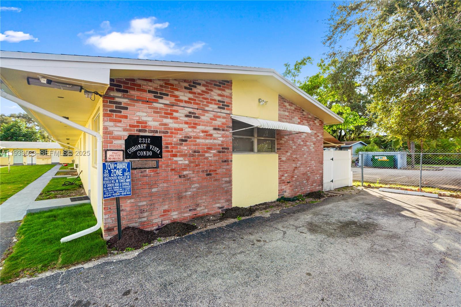 2312 Van Buren St # 1
