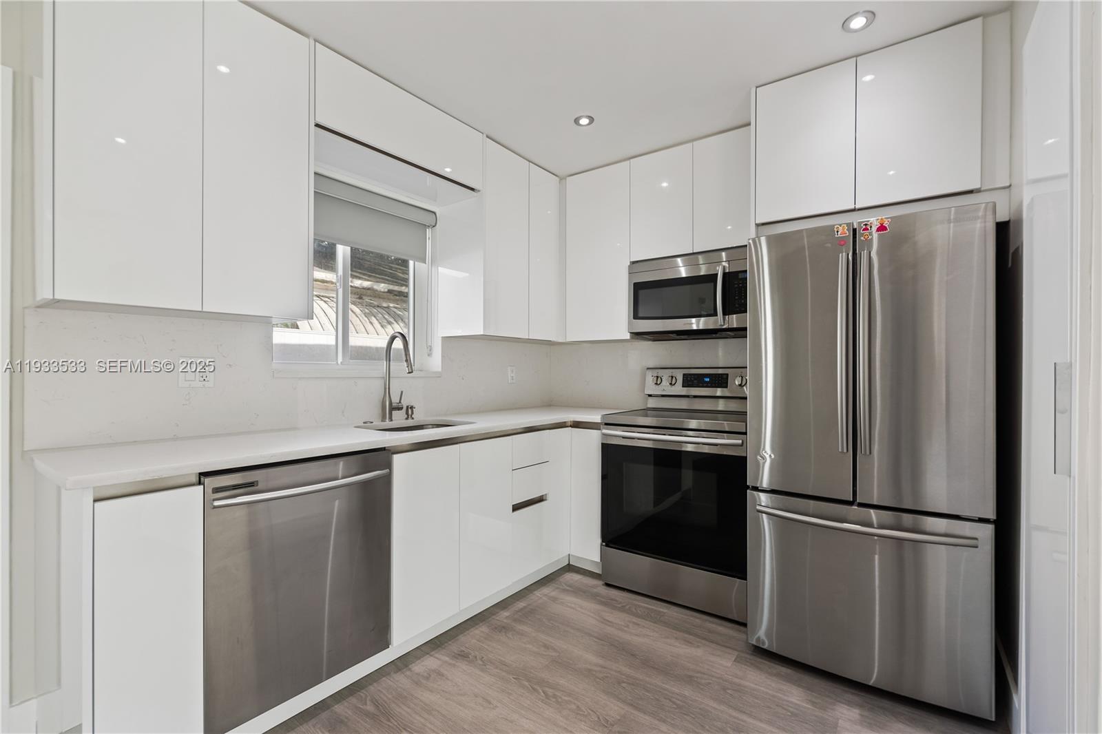 2312 Van Buren St # 1