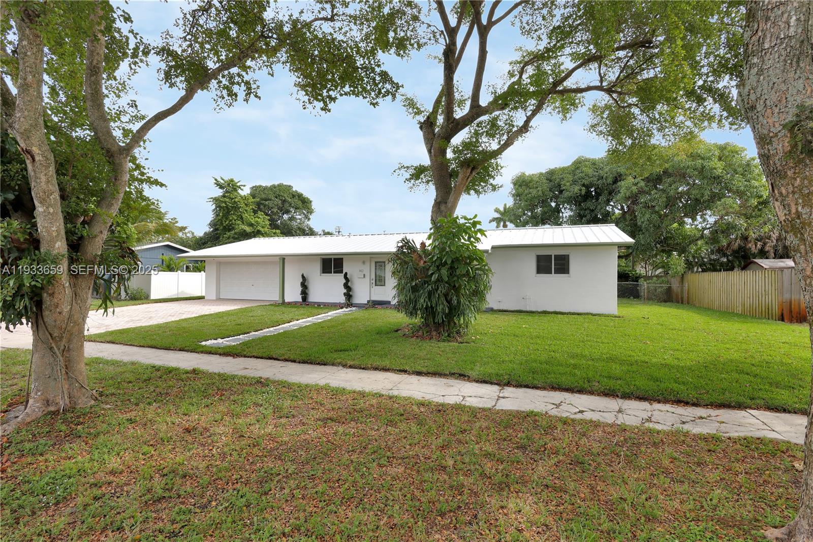 142 SW 53rd Ave