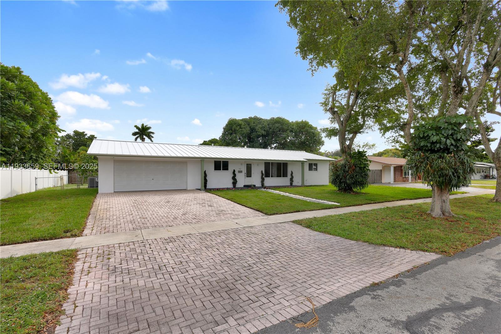 142 SW 53rd Ave