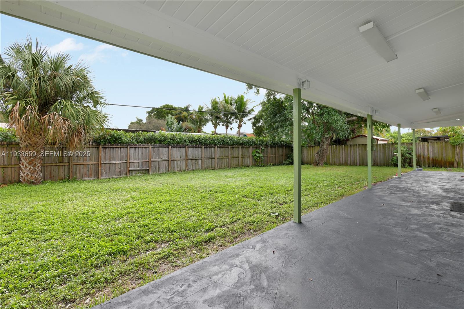 142 SW 53rd Ave