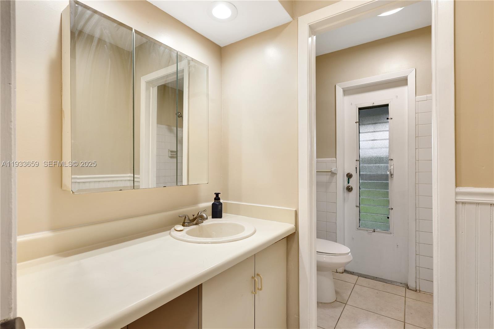 142 SW 53rd Ave