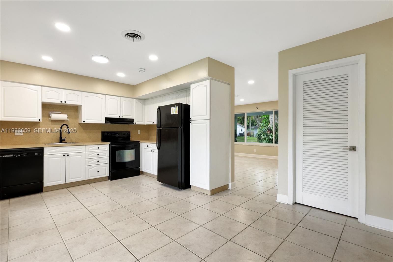 142 SW 53rd Ave