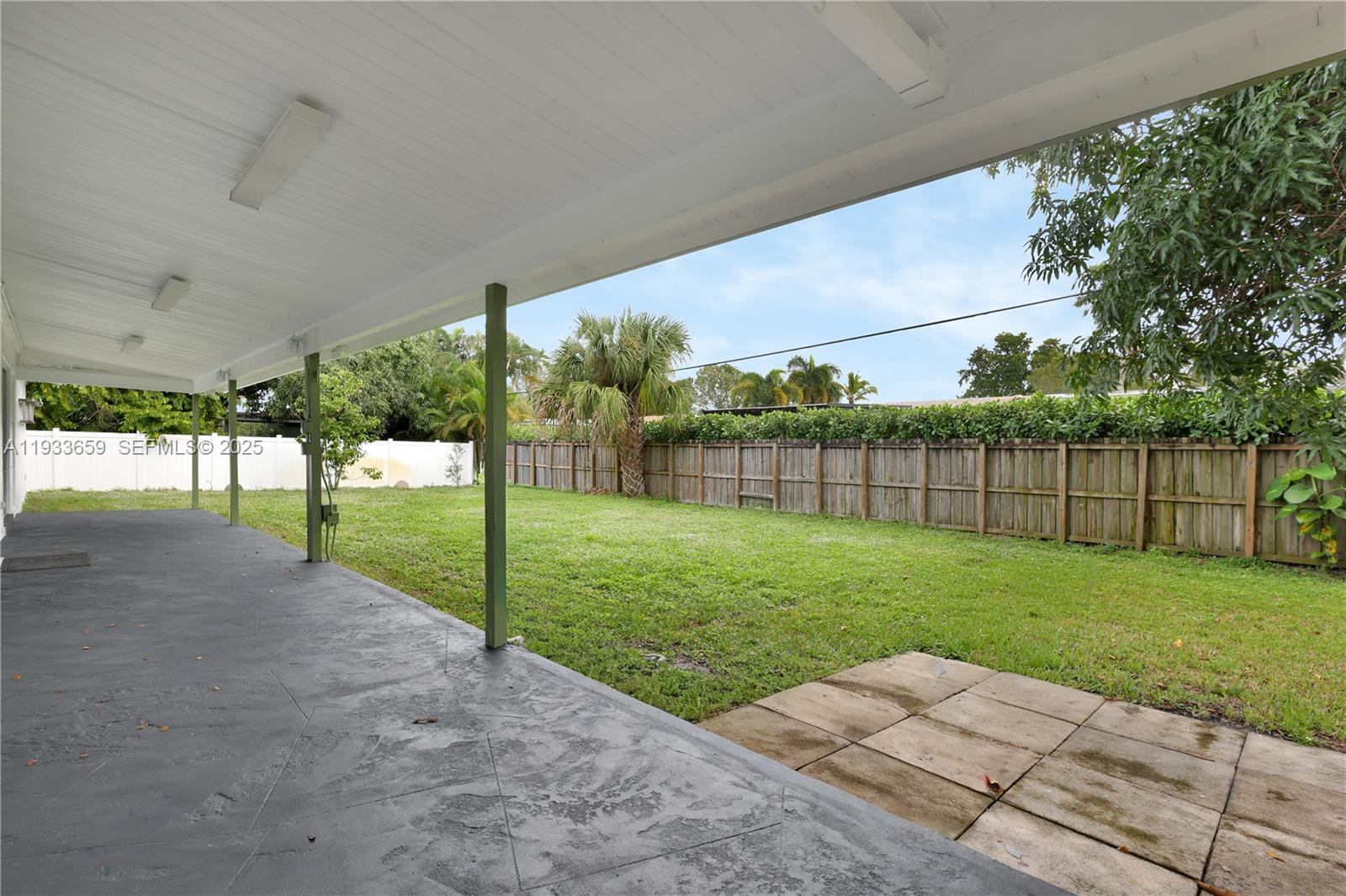 142 SW 53rd Ave