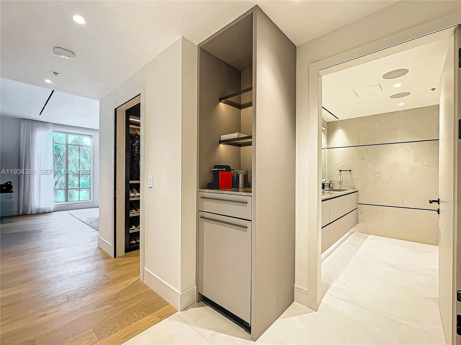 3501 N Ocean Dr # V5