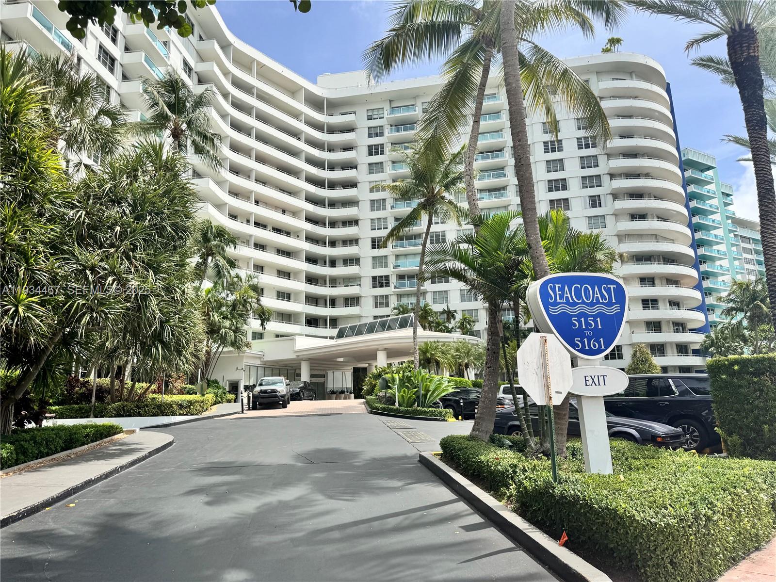 5161 Collins Ave # 916
