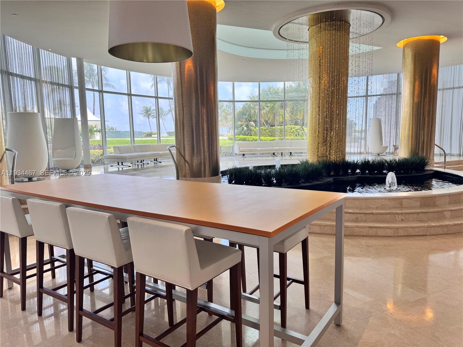 5161 Collins Ave # 916
