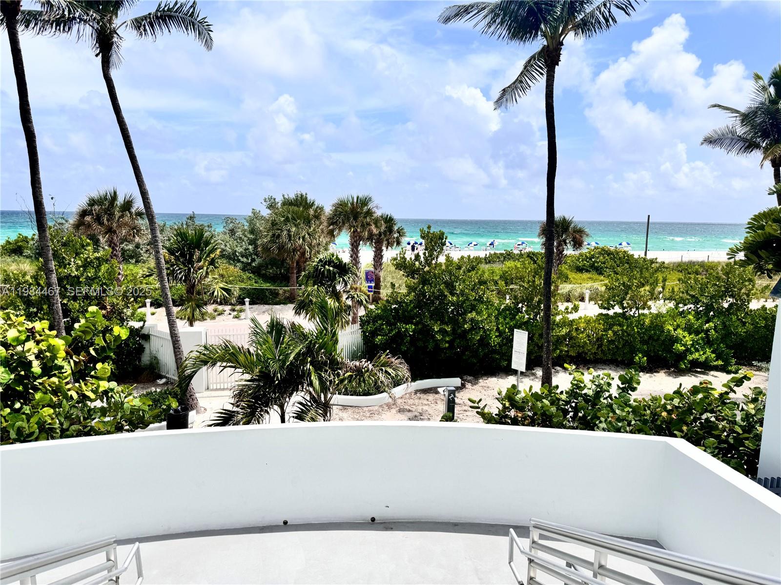5161 Collins Ave # 916