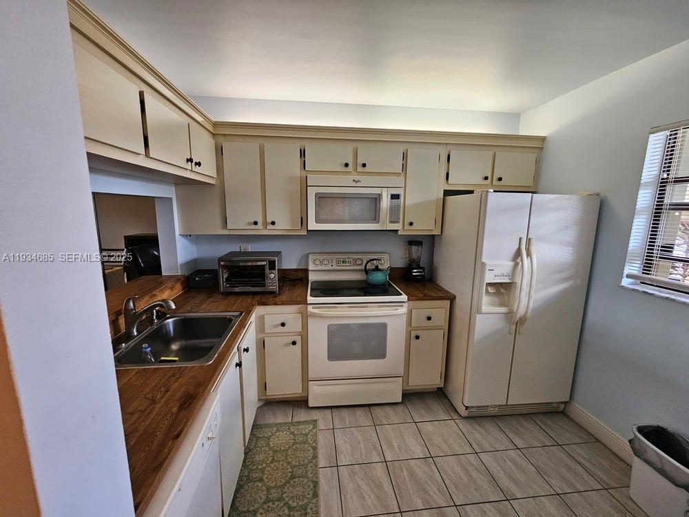 7118 Golf Colony Ct # 103