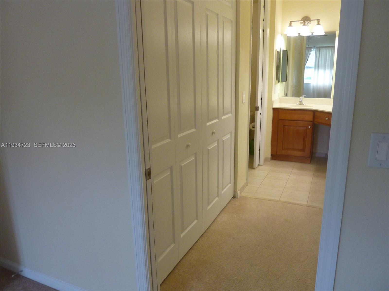 3500 Oaks Clubhouse Dr # 308