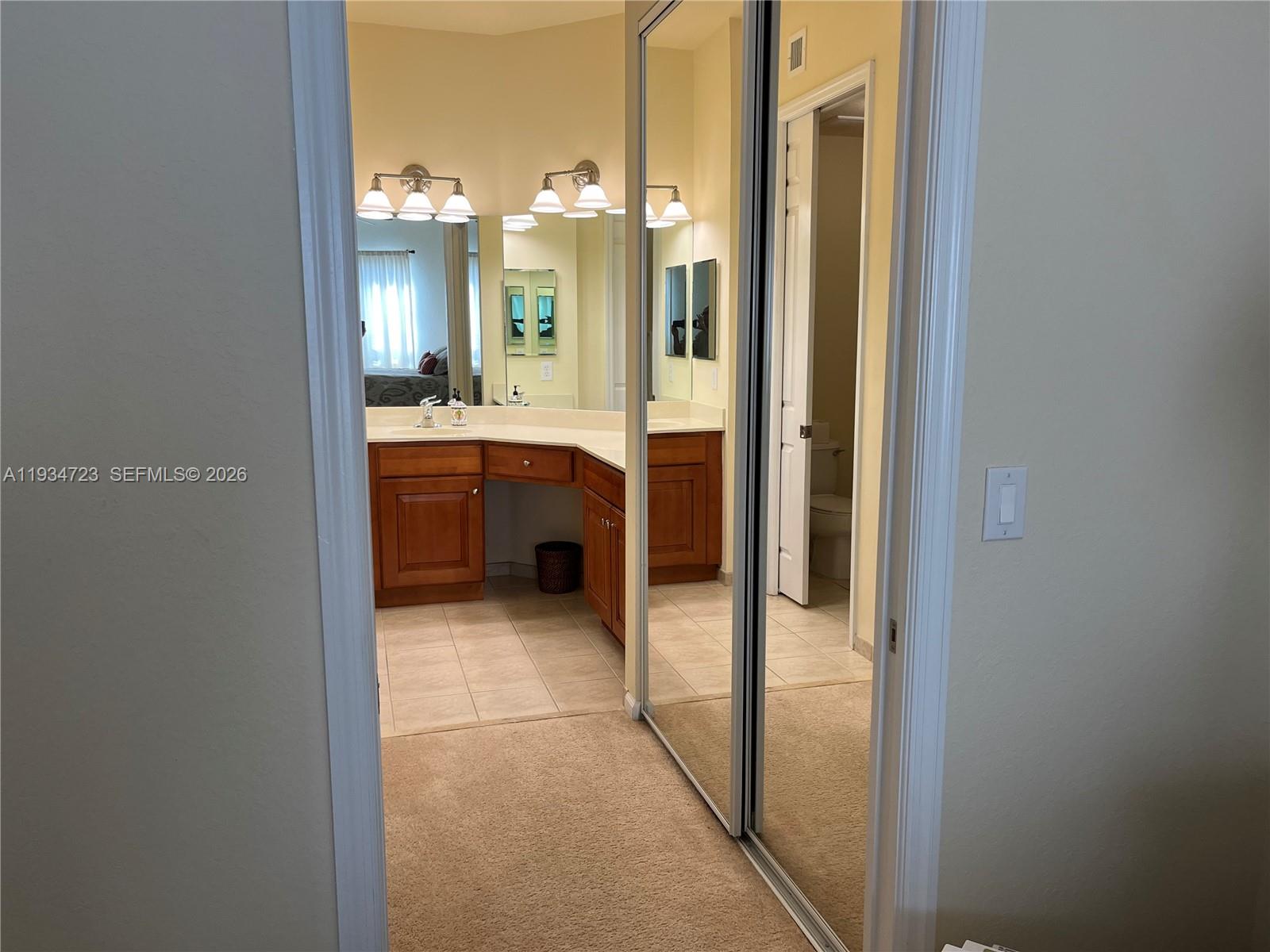 3500 Oaks Clubhouse Dr # 308