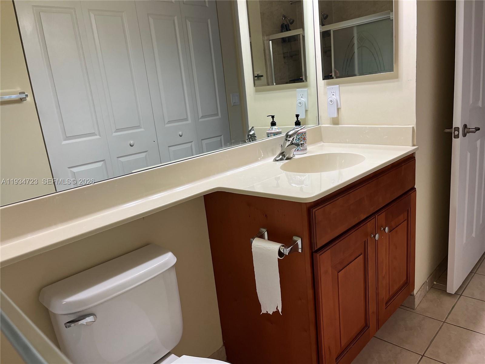 3500 Oaks Clubhouse Dr # 308