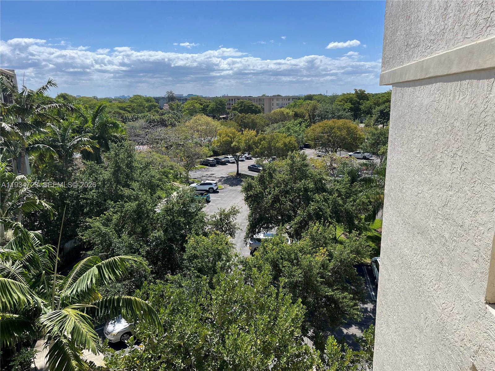 3500 Oaks Clubhouse Dr # 308