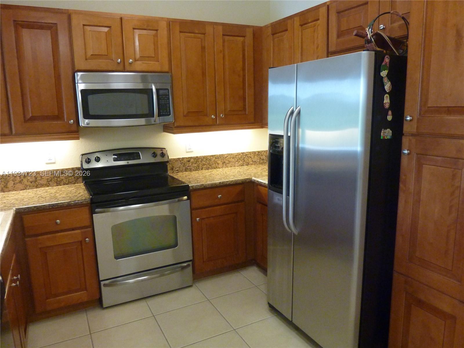3500 Oaks Clubhouse Dr # 308