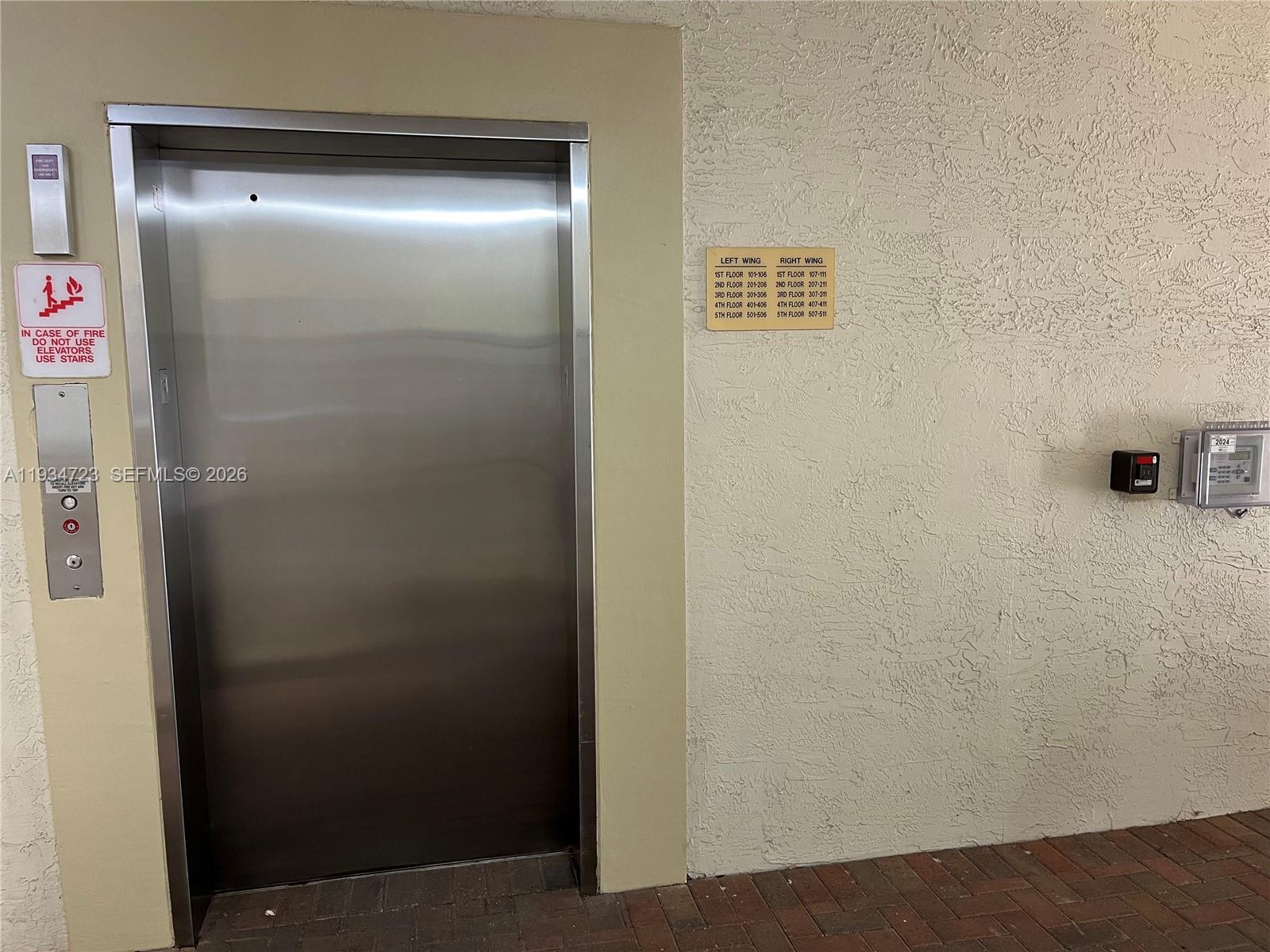 3500 Oaks Clubhouse Dr # 308