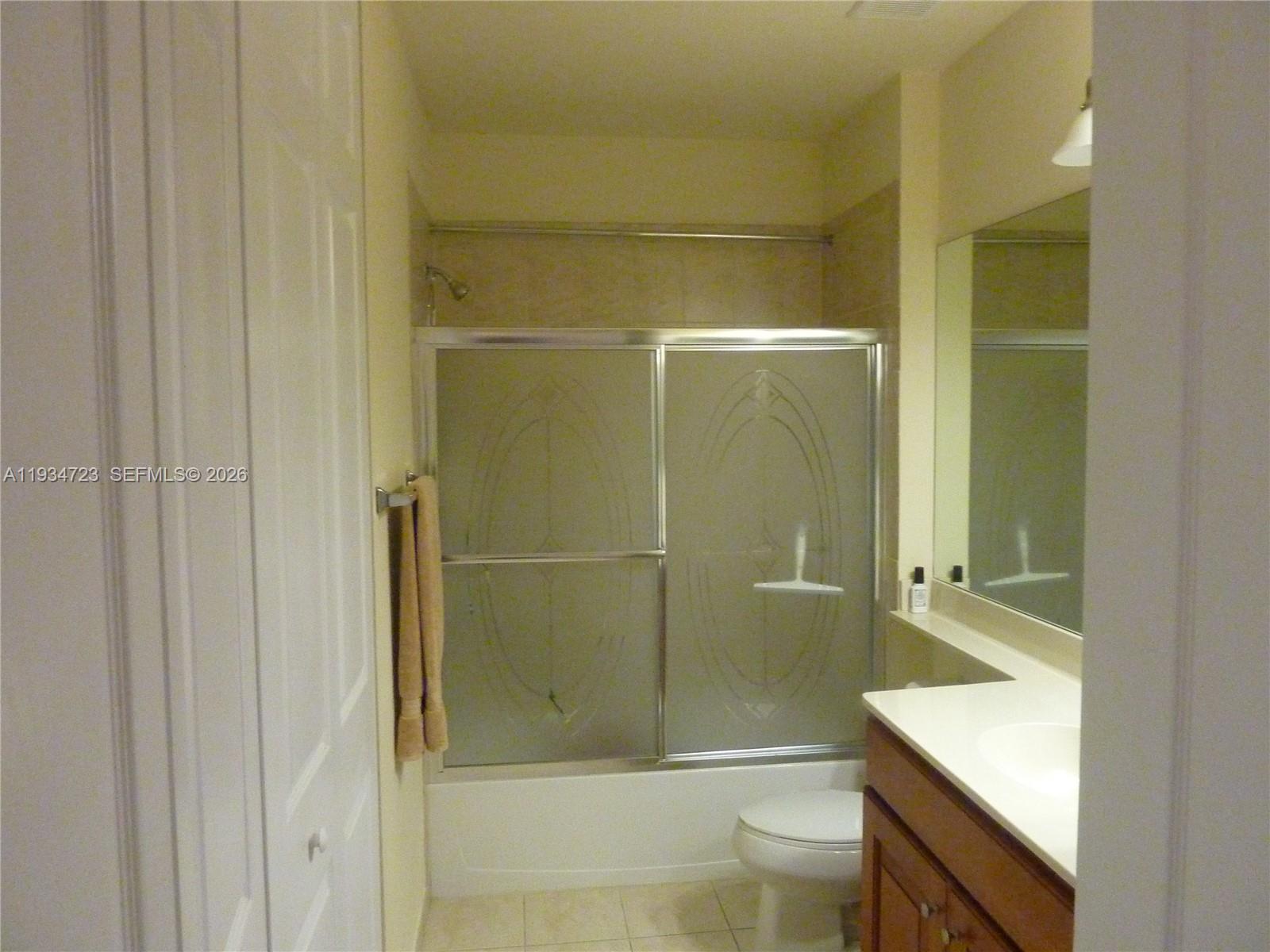 3500 Oaks Clubhouse Dr # 308