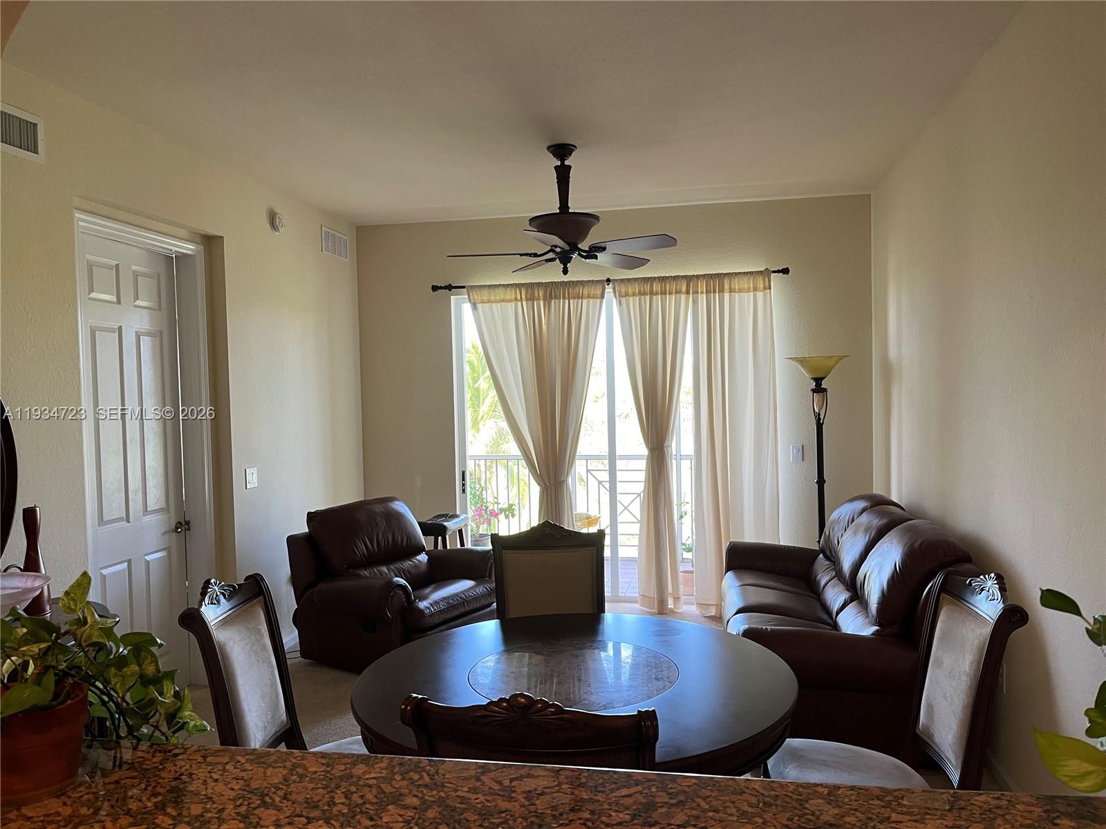3500 Oaks Clubhouse Dr # 308