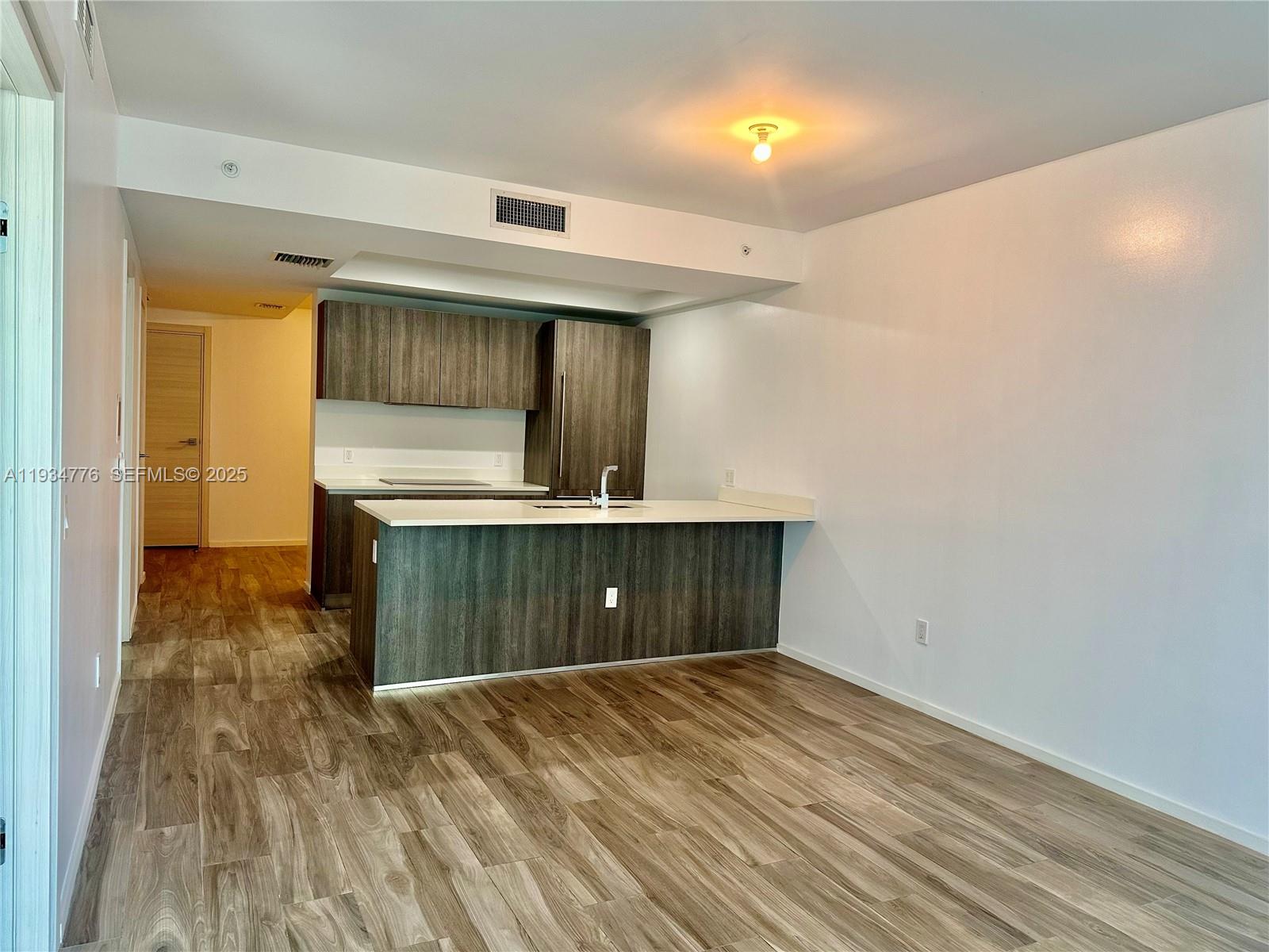 801 S Miami Ave Unit: 3807