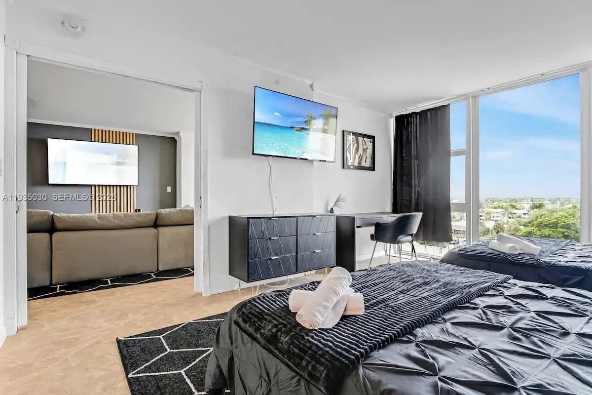 4040 Galt Ocean Dr # 605