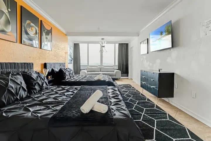 4040 Galt Ocean Dr # 605