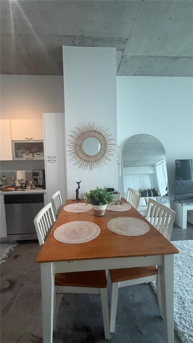 133 NE 2nd Ave # 811