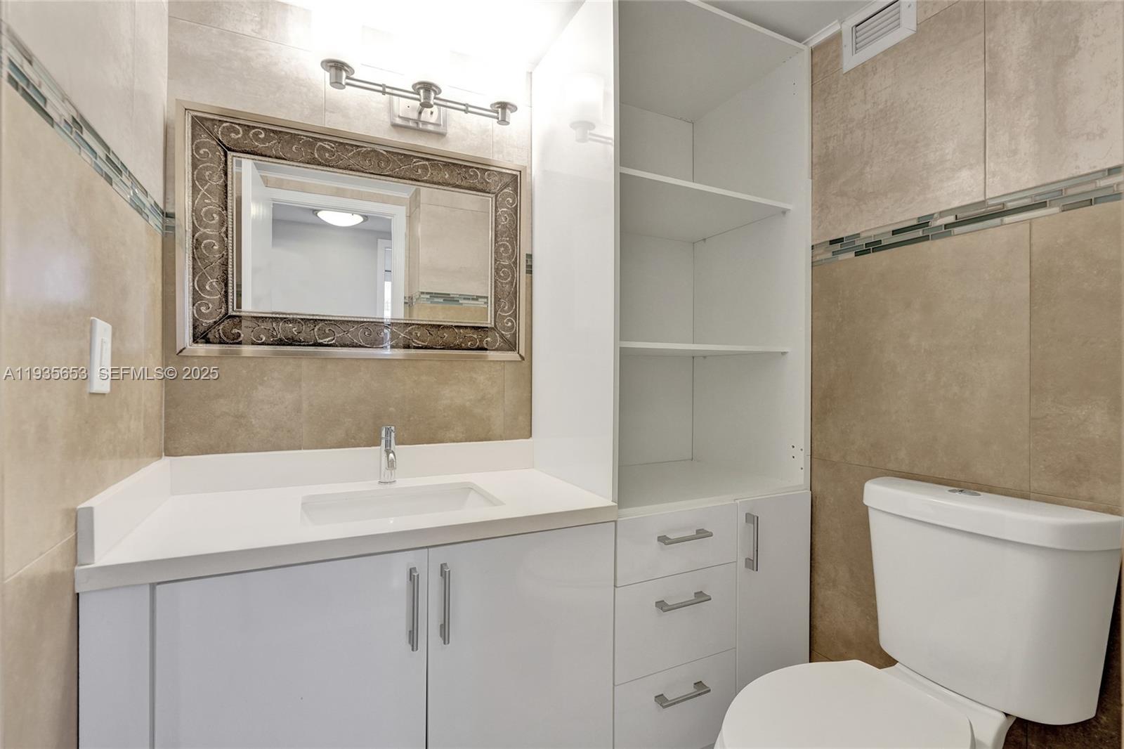 2500 Parkview Dr # 917