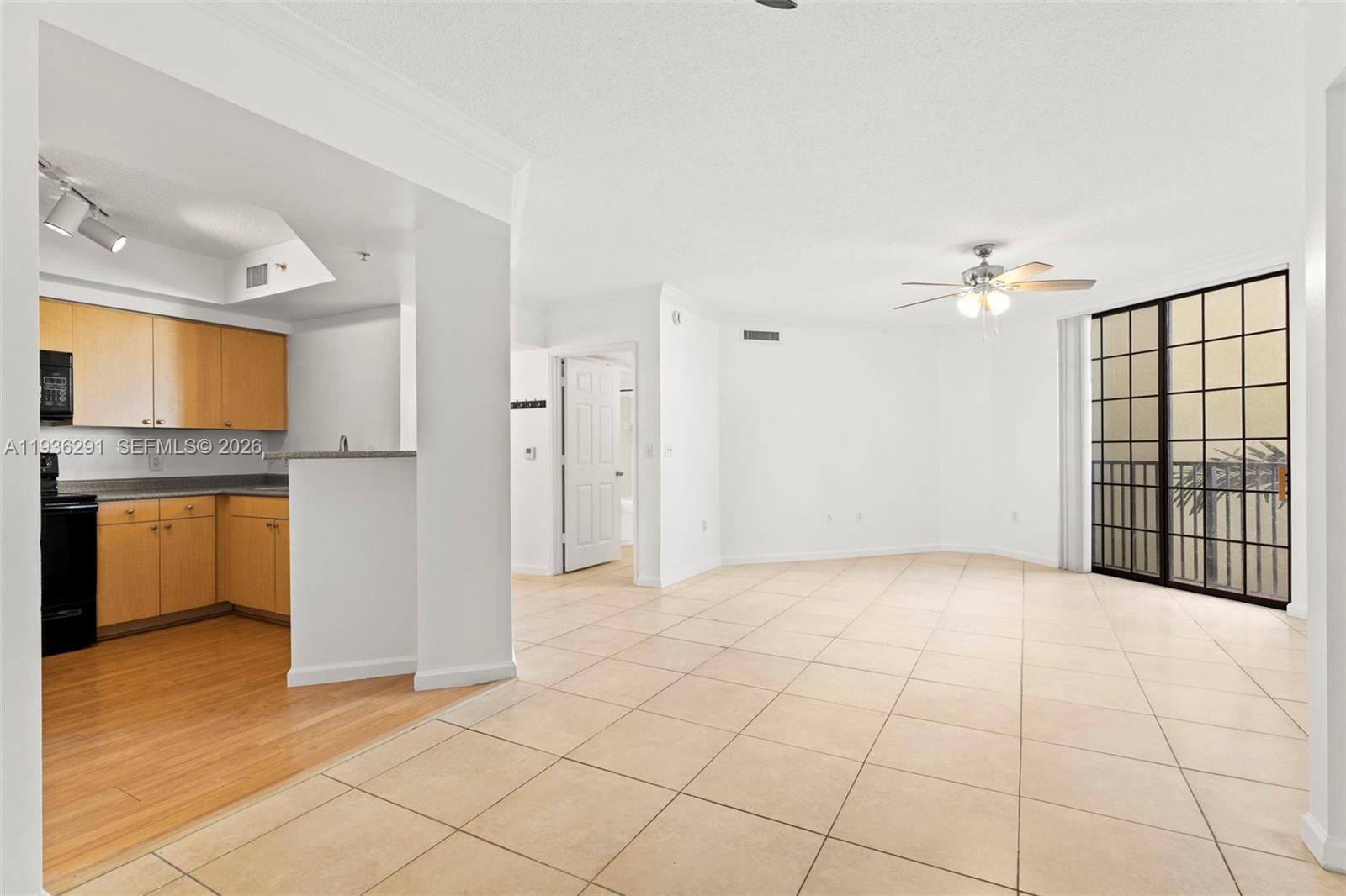 1919 Van Buren St # 418A